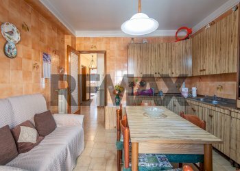 Sala da pranzo - Apartment VIA MONTE CENCIO
 
50, Ragusa - photo 33