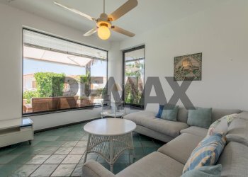 Soggiorno - Appartamento Via Dottor Giovanni Arezzi
 
45, Ragusa - foto 24
