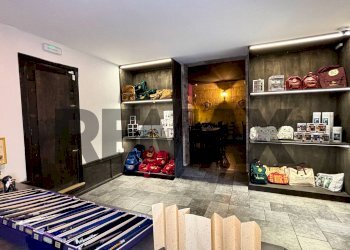 Soggiorno - Commercial Premises Strada Statale 113
134, Carini - photo 30