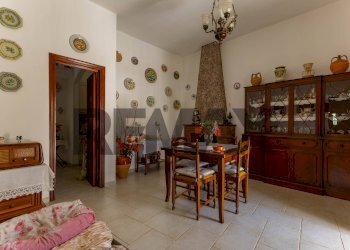 Sala da pranzo - Villa Contrada Abate Mauro
 
40, Cisternino - foto 10