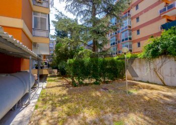 Giardino - Quadrilocale Viale Kennedy
 
72, Bari - foto 19