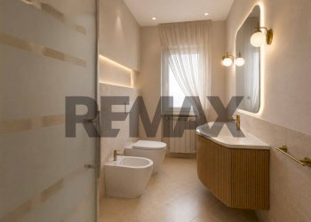 Bagno - Quadrilocale Viale Kennedy
 
72, Bari - foto 16