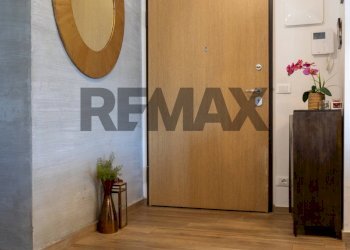 Hall / corridoio - Four-room apartment VIA TIZIANO VECELLIO
 
3, Pescara - photo 4
