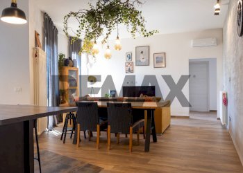 Sala da pranzo - Four-room apartment VIA TIZIANO VECELLIO
 
3, Pescara - photo 16