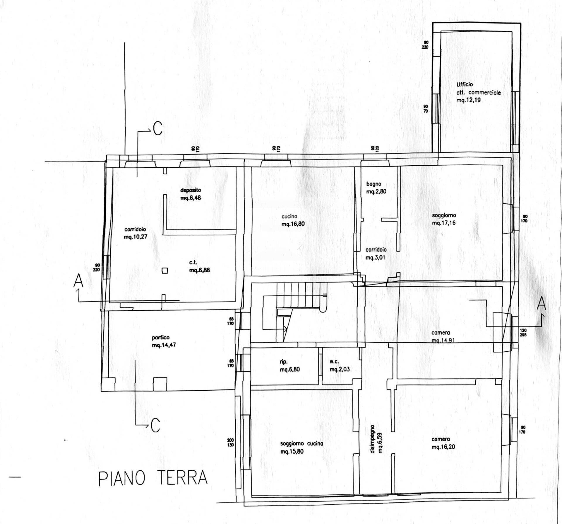 Foto 12 - Semi-detached house Piazza Garibaldi
 
28, Desenzano del Garda - floor plans 1