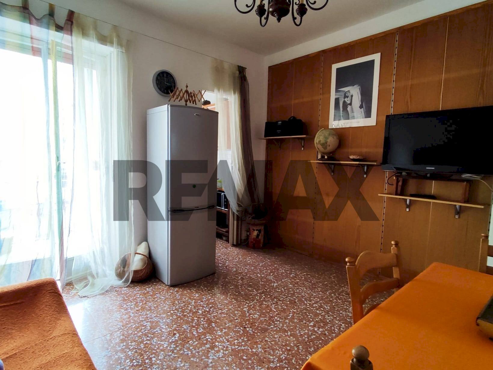 Sala da pranzo - Bilocale Via Oslavia
 
66, Torino - foto 3