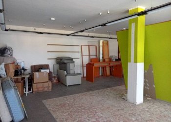 Interno non residenziale - Shop via Ivaldo Aguzzoli, Carpi - photo 4