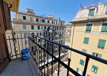 Balcone - Trilocale via Bonifacio, 1, Genova (zona Marassi) - foto 25