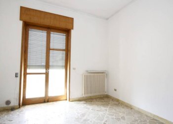 Camera da letto - Casa indipendente via Virgilio, Casarano - foto 15