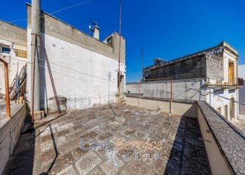 Terrazzo - Independent house via Vittorio Alfieri, Supersano - photo 11
