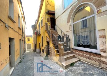 Foto 1 - Three-room apartment Via Stanislao da Bologna, Benevento - photo 1