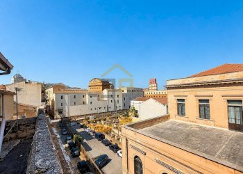 Foto 5 - Four-room apartment Piazza Degli Aragonesi
 
38, Palermo - photo 5