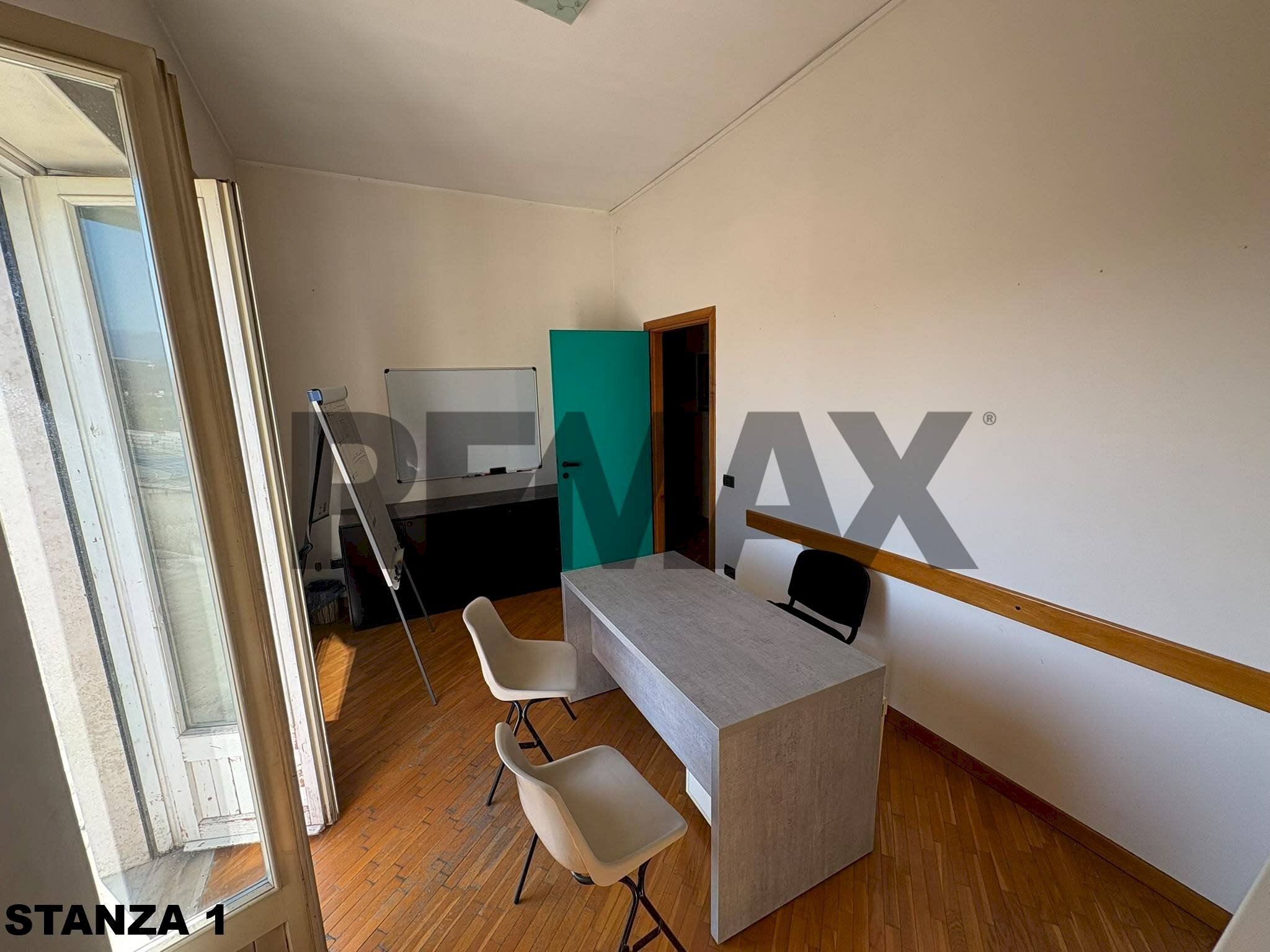 Sala da pranzo - Ufficio Via Tiburtina
 
180, Frosinone - foto 1