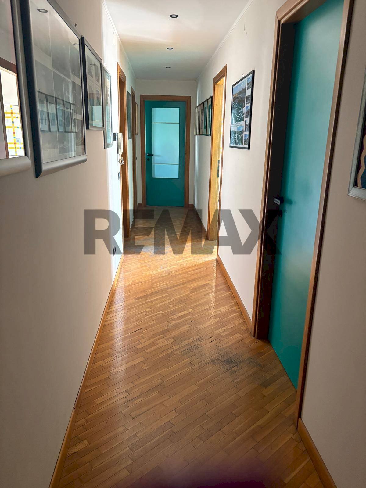 Hall / corridoio - Ufficio Via Tiburtina
 
180, Frosinone - foto 3