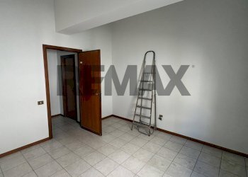 Stanza vuota - Ufficio Via Tiburtina
180, Frosinone - foto 7