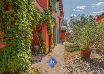 Foto 46 - Villa STRADA TORRAZZA
 
1, Parma - photo 46