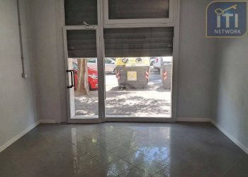 Foto 3 - Negozio Via Capo Spartivento, Roma - foto 3