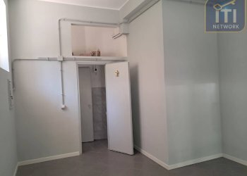 Foto 4 - Negozio Via Capo Spartivento, Roma - foto 4
