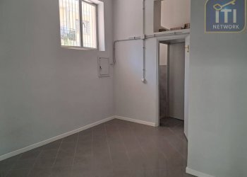 Foto 6 - Negozio Via Capo Spartivento, Roma - foto 6