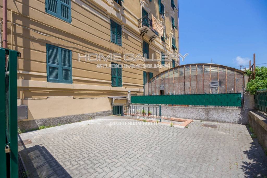 Dettagli - Negozio via Giovanni Tomaso Invrea, Genova (zona Foce) - foto 2
