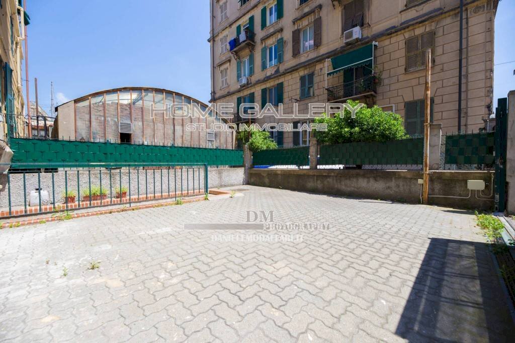 Dettagli - Negozio via Giovanni Tomaso Invrea, Genova (zona Foce) - foto 3