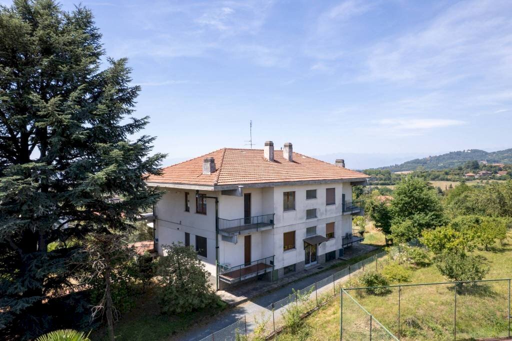 Vista - Four-room apartment via Umberto I, Pecetto Torinese - photo 1