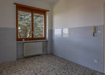 Cucina - Quadrilocale via Umberto I, Pecetto Torinese - foto 17