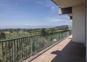 Terrazzo - Four-room apartment via Umberto I, Pecetto Torinese - photo 22