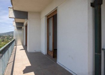 Terrazzo - Four-room apartment via Umberto I, Pecetto Torinese - photo 23