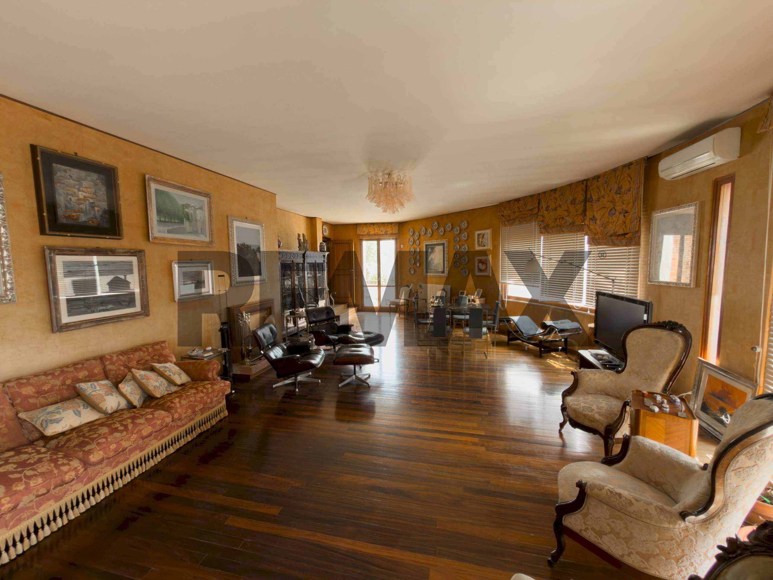 Soggiorno - Villa via Calabria
41, Carolei - foto 2