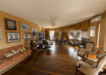 Soggiorno - Villa via Calabria
 
41, Carolei - foto 2