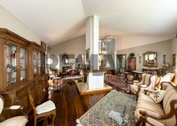 Sala da pranzo - Villa via Calabria
 
41, Carolei - foto 7