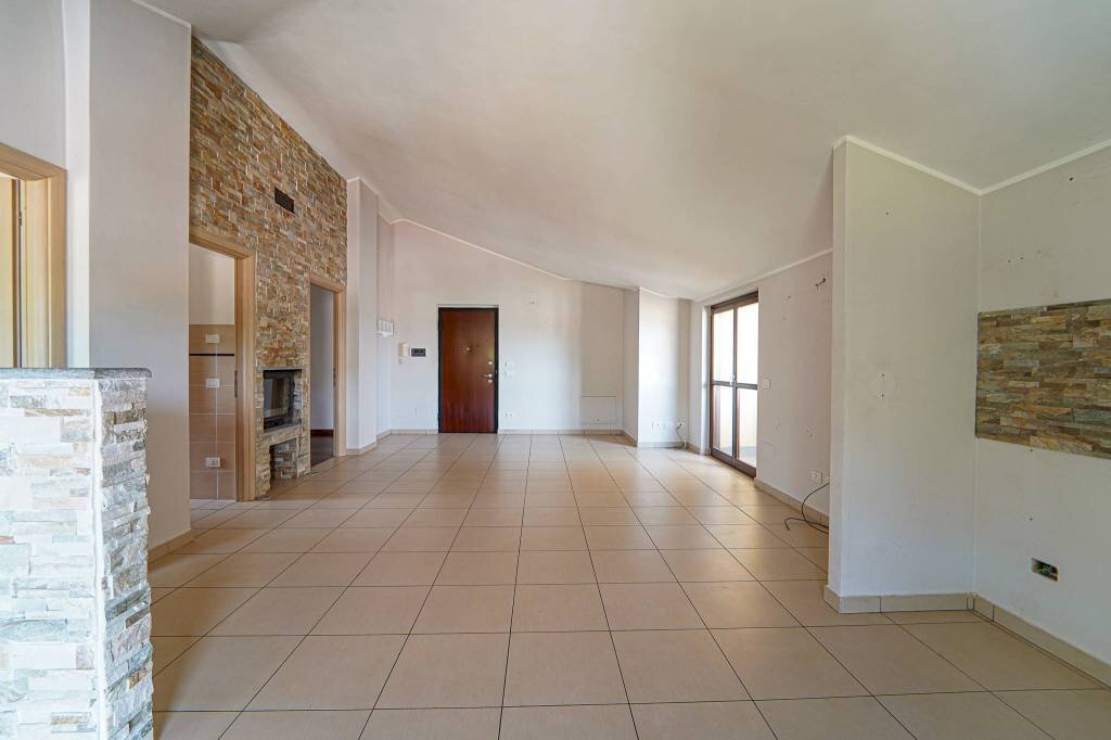 Salone - Attic via Regina Margherita, 128, Bernezzo - photo 1