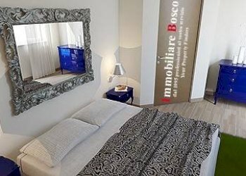 Camera da letto - Bilocale via San Francesco d'Assisi, 22, Torino (zona Centro) - foto 1