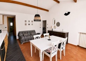 Salone - Attic via Medaglie d'Oro, Albenga - photo 4