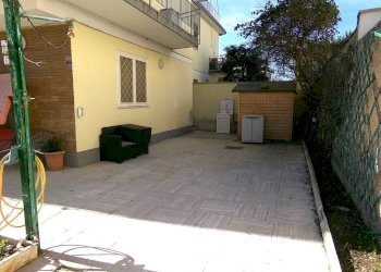 Cortile interno - Trilocale via delle Meduse, 26, Anzio - foto 13