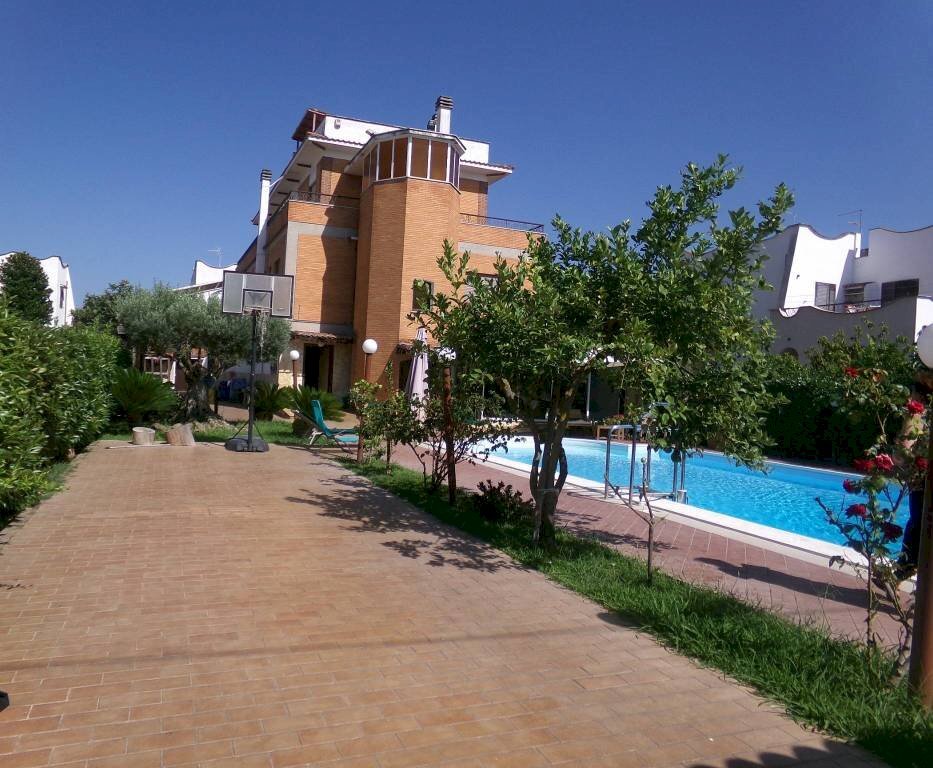 Piscina - Villa via degli Olmi, 60, Anzio - photo 3