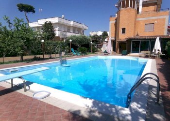 Piscina - Villa via degli Olmi, 60, Anzio - photo 9
