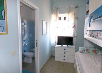 Camera da letto - Villa via degli Olmi, 60, Anzio - photo 42