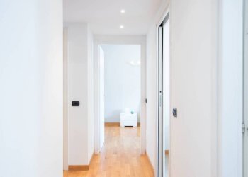 Corridoio - Three-room apartment via Padova, 276, Milano (neighborhood Crescenzago) - photo 14