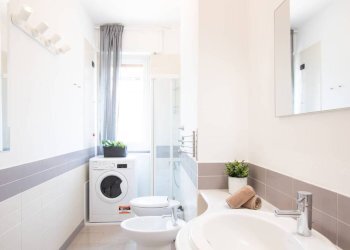 Bagno - Three-room apartment via Padova, 276, Milano (neighborhood Crescenzago) - photo 15