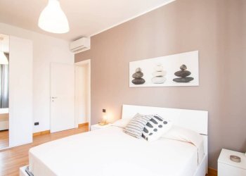 Camera da letto - Three-room apartment via Padova, 276, Milano (neighborhood Crescenzago) - photo 21