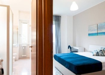 Camera da letto - Two-room apartment viale Carlo Espinasse, 104, Milano (neighborhood Villapizzone) - photo 15