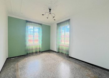 Camera da letto - Apartment via Contardo, 6, Genova (neighborhood Castelletto) - photo 2