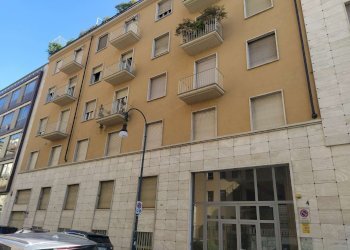 facciata - Appartamento via Giannone, 4, Torino (zona Centro) - foto 2