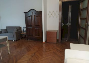 zona giorno/zona notte - Appartamento via Giannone, 4, Torino (zona Centro) - foto 7