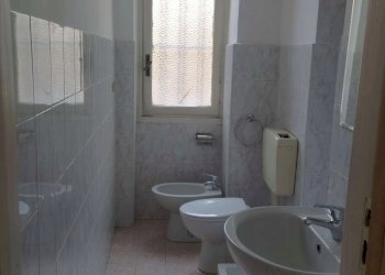 bagno - Appartamento via Giannone, 4, Torino (zona Centro) - foto 14