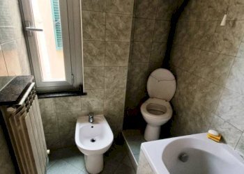 Bagno - Appartamento via Alfredo d'Andrade, 31, Genova (zona Sestri Ponente) - foto 11