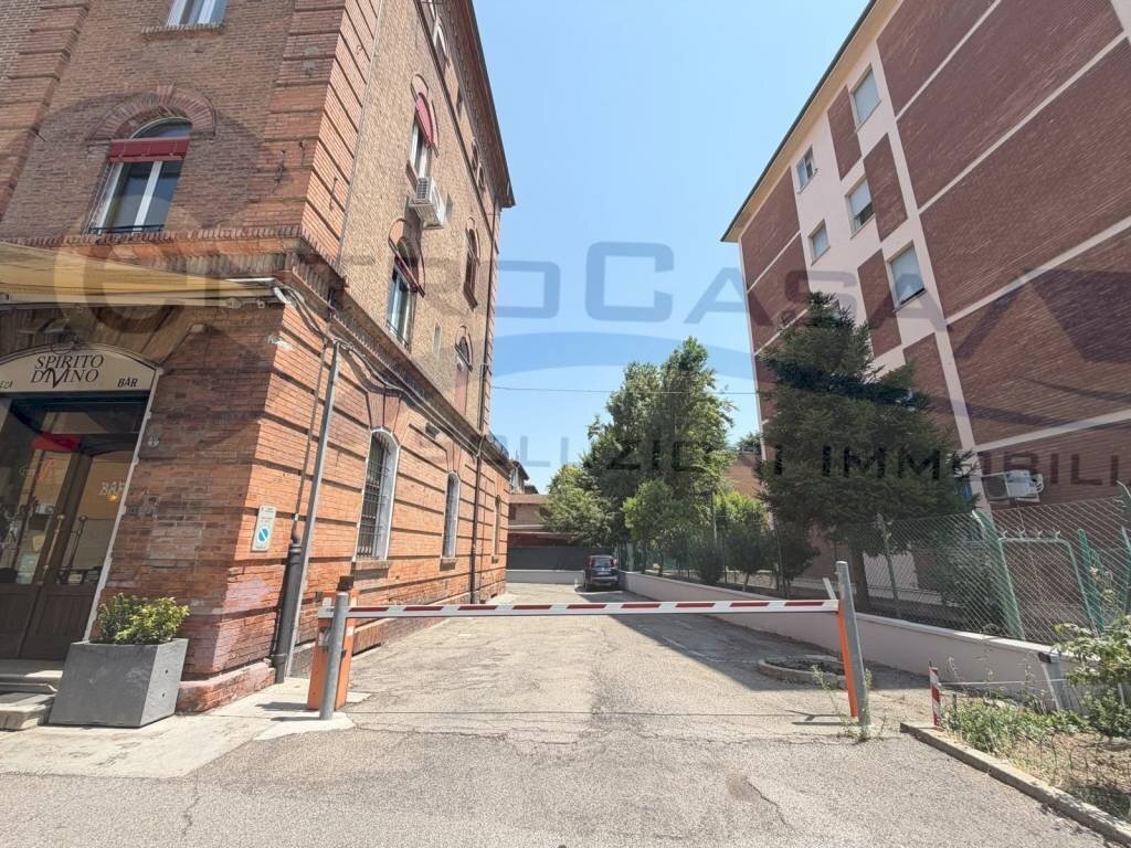Zona - Box Bologna (zona Lame) - foto 1