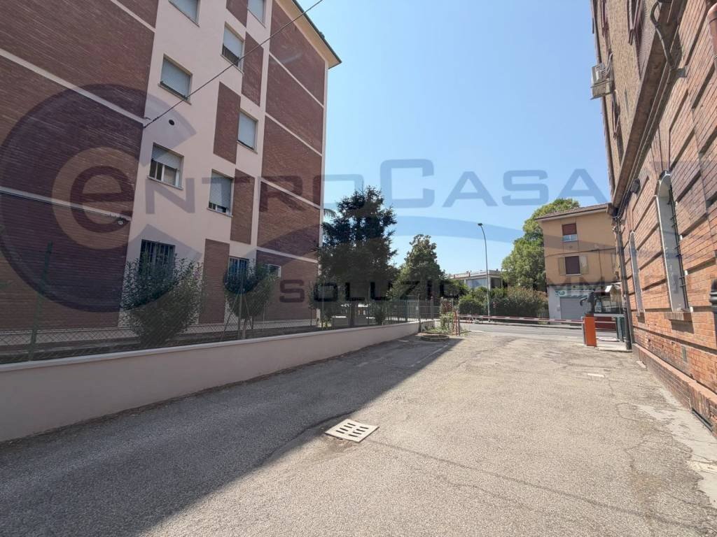 Zona - Box Bologna (zona Lame) - foto 2
